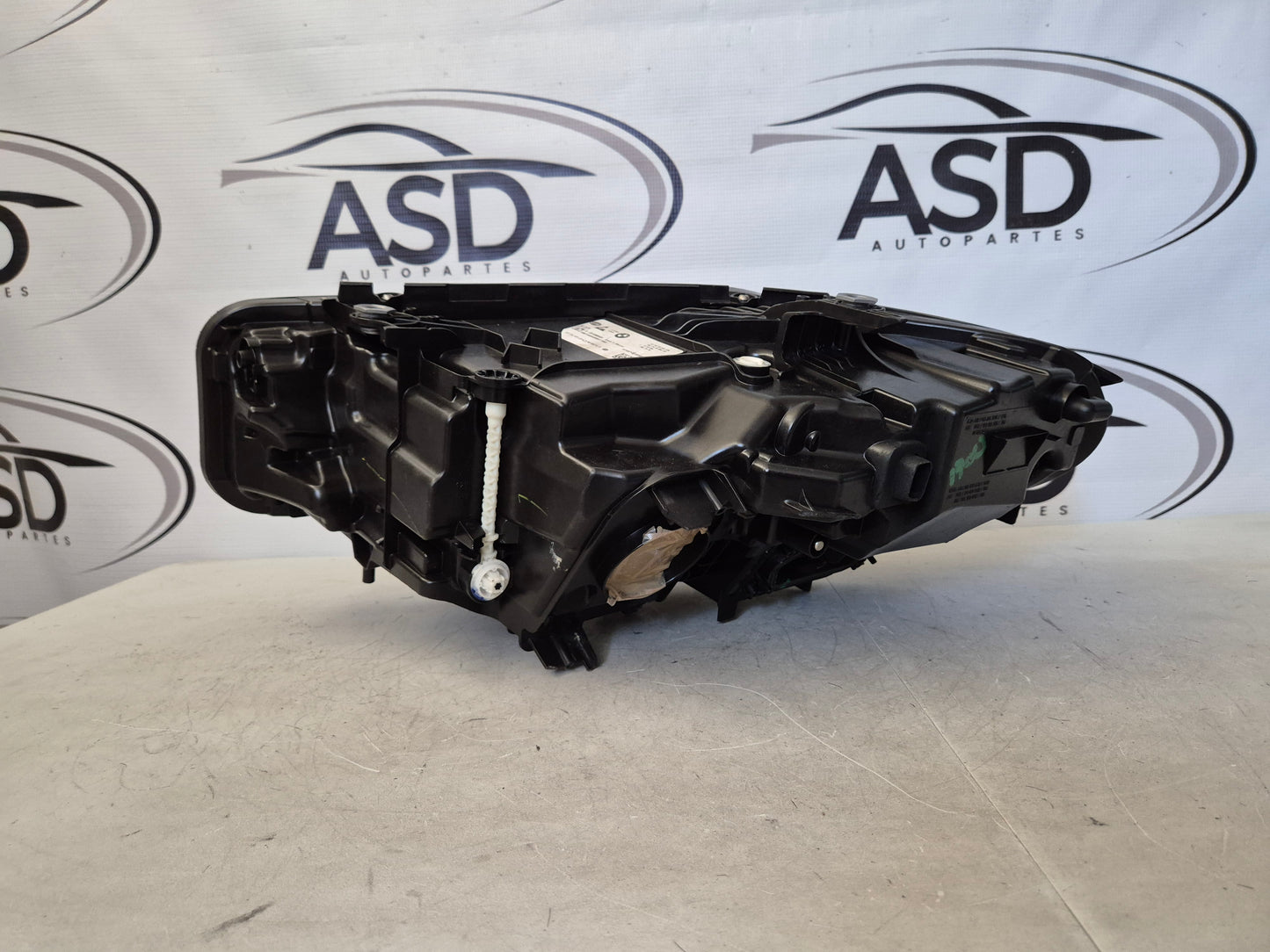 Faro Derecho Bmw Serie 3 2023-2025 Original