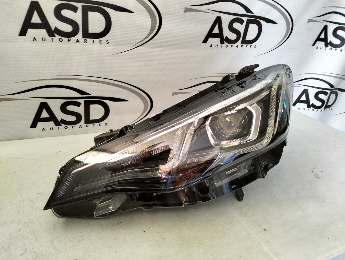 Faro Izquierdo Chevrolet Cavalier Rs 2022-2024 (con Detalle)