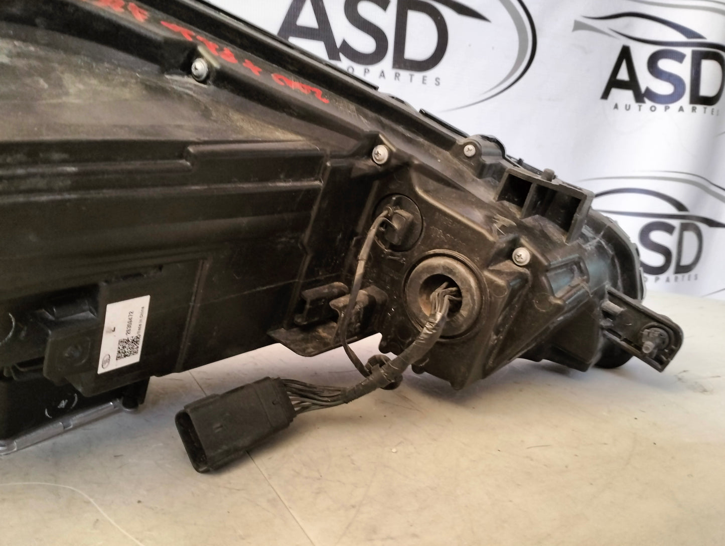 Faro Izquierdo Chevrolet Cavalier Rs 2022-2024 (con Detalle)